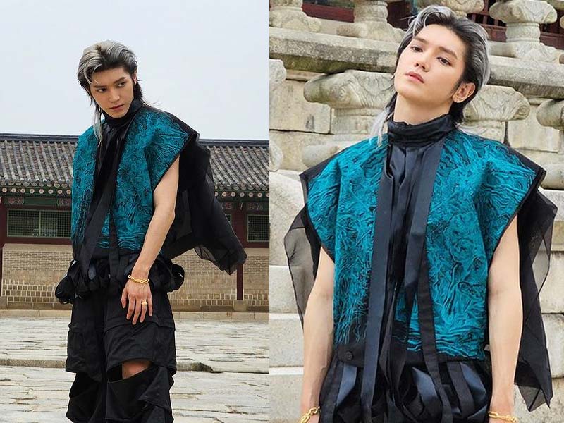 Taeyong teal patterns scarf