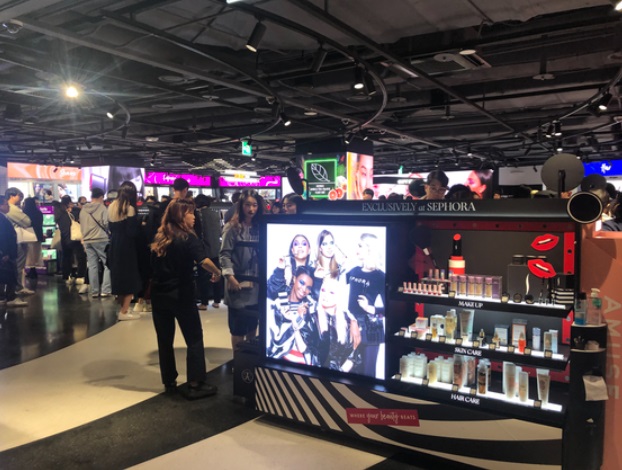 Sephora's first Korean branch at Parnas Mall in Gangnam District, Southern Seoul | Source: JOONGANG PHOTO